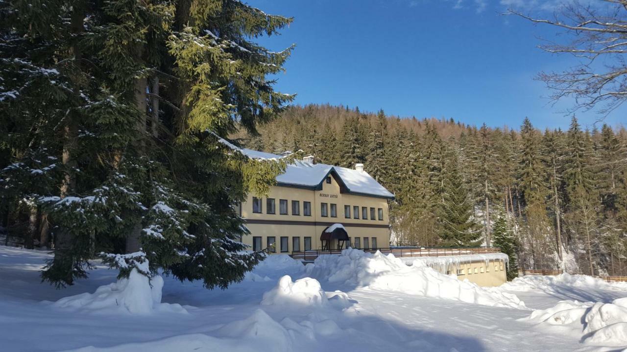 Rs Bernov Zatisi Hotel Nejdek Exterior foto